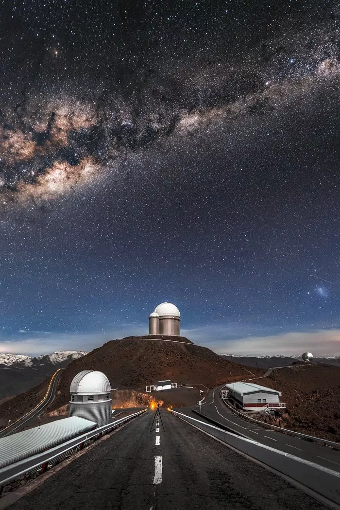 ESO telescopes at LaSilla. Photo.